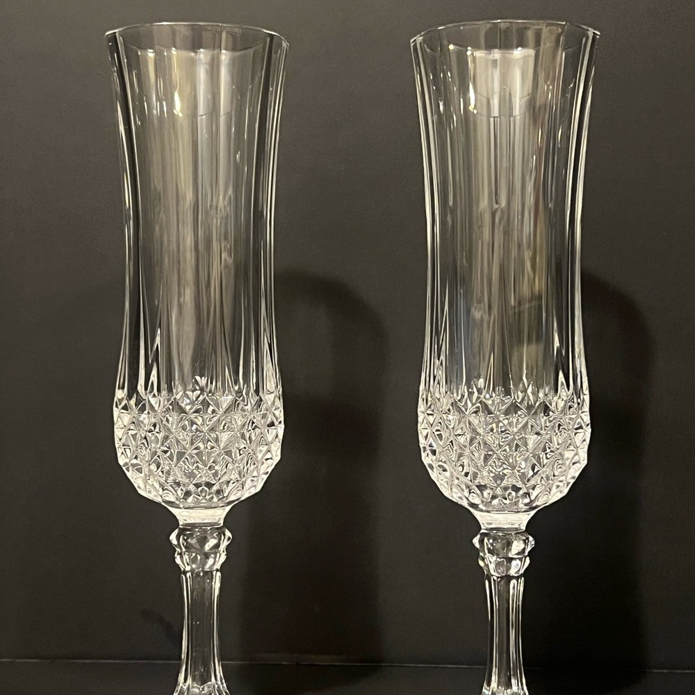 2 Vintage Cristal d’Aques 5oz champagne glasses